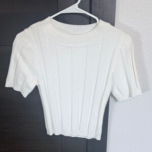 Women’s white cropped sweater